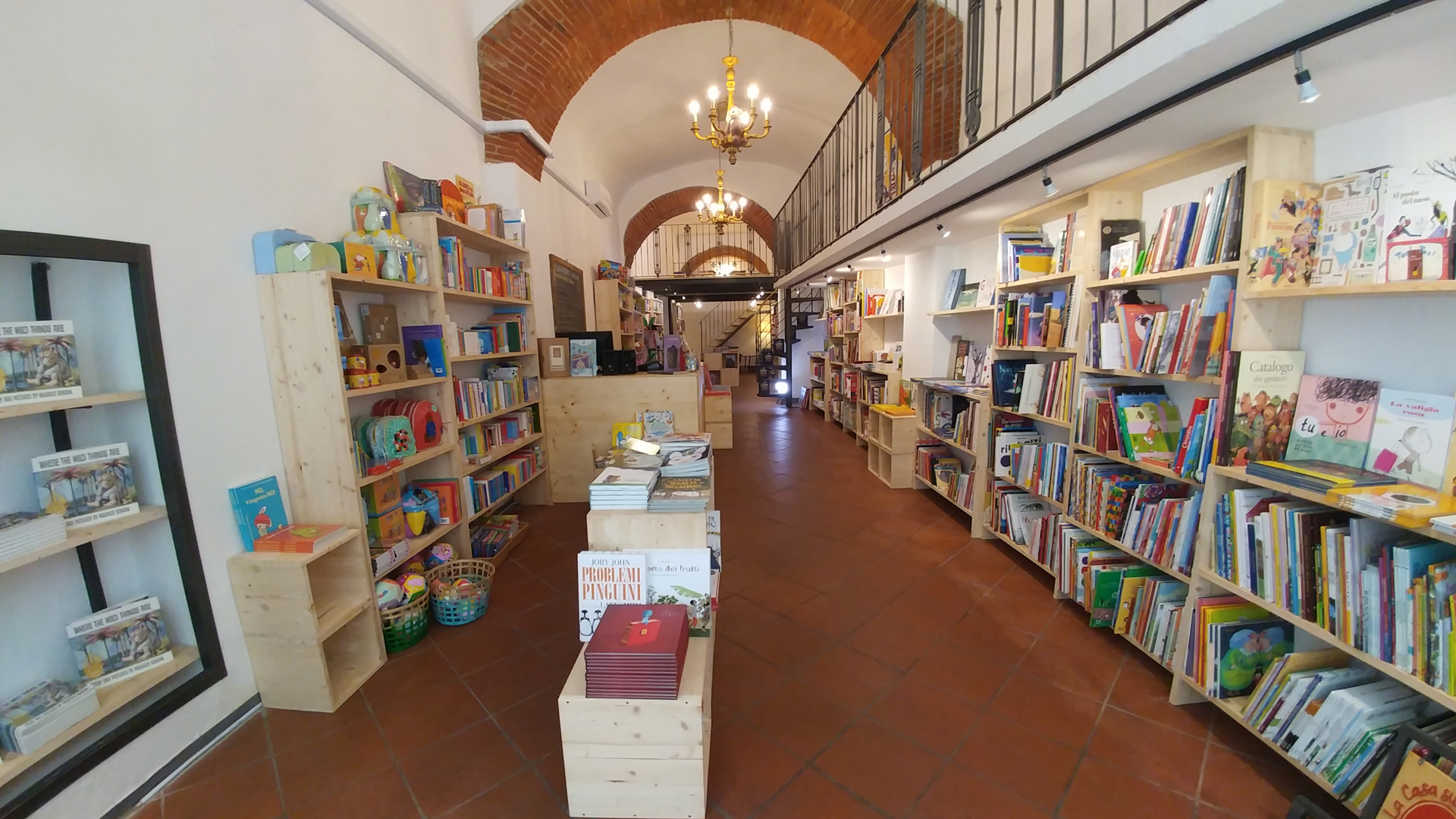 Libreria-la-casa-sull-albero2