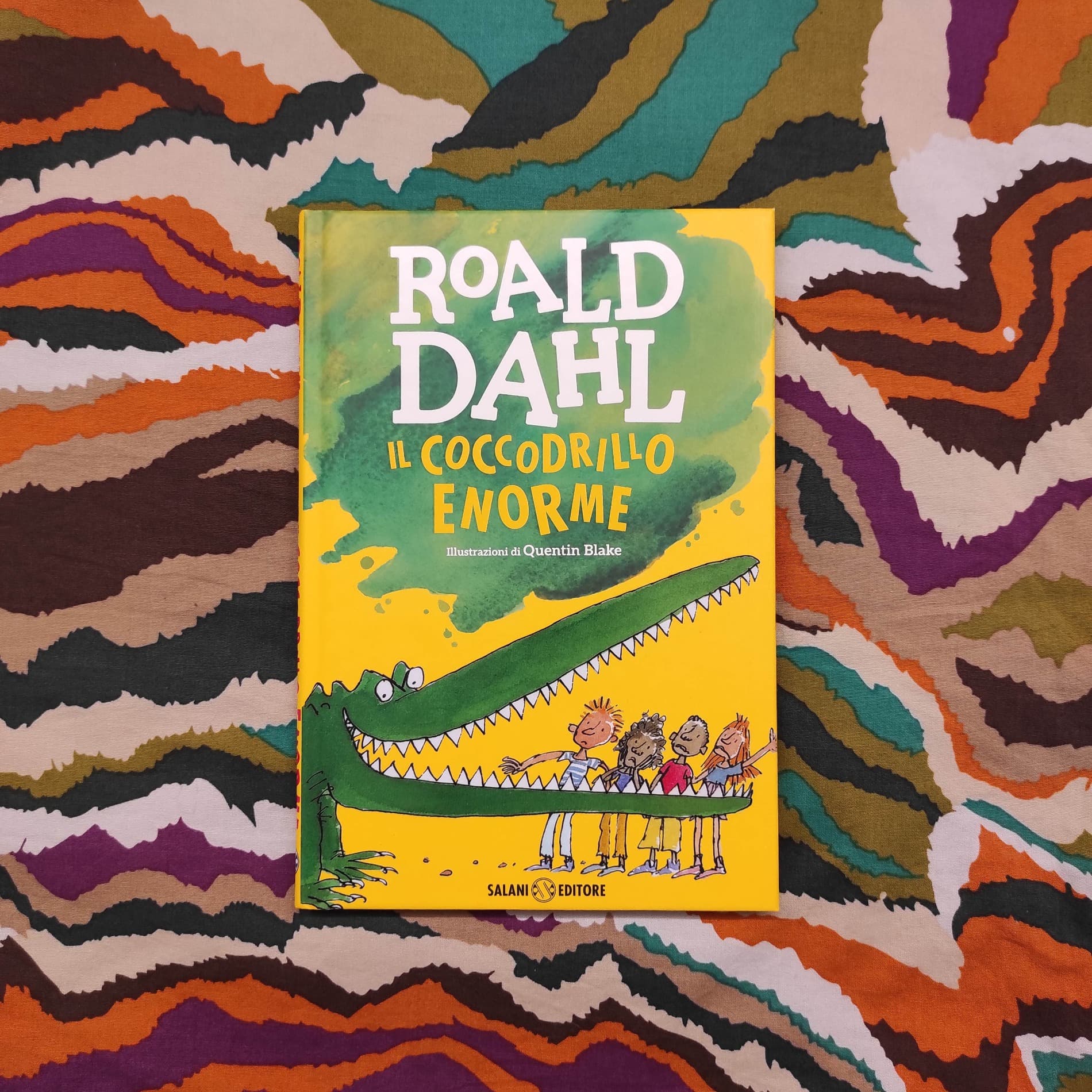 Il coccodrillo enorme - Roald Dahl, Libro